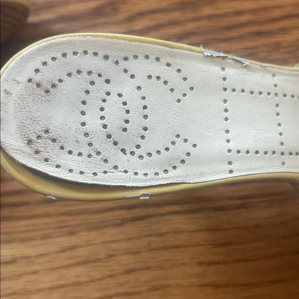 Authentic and Vintage Chanel Heels Size 37.5 - Picture 6 of 16